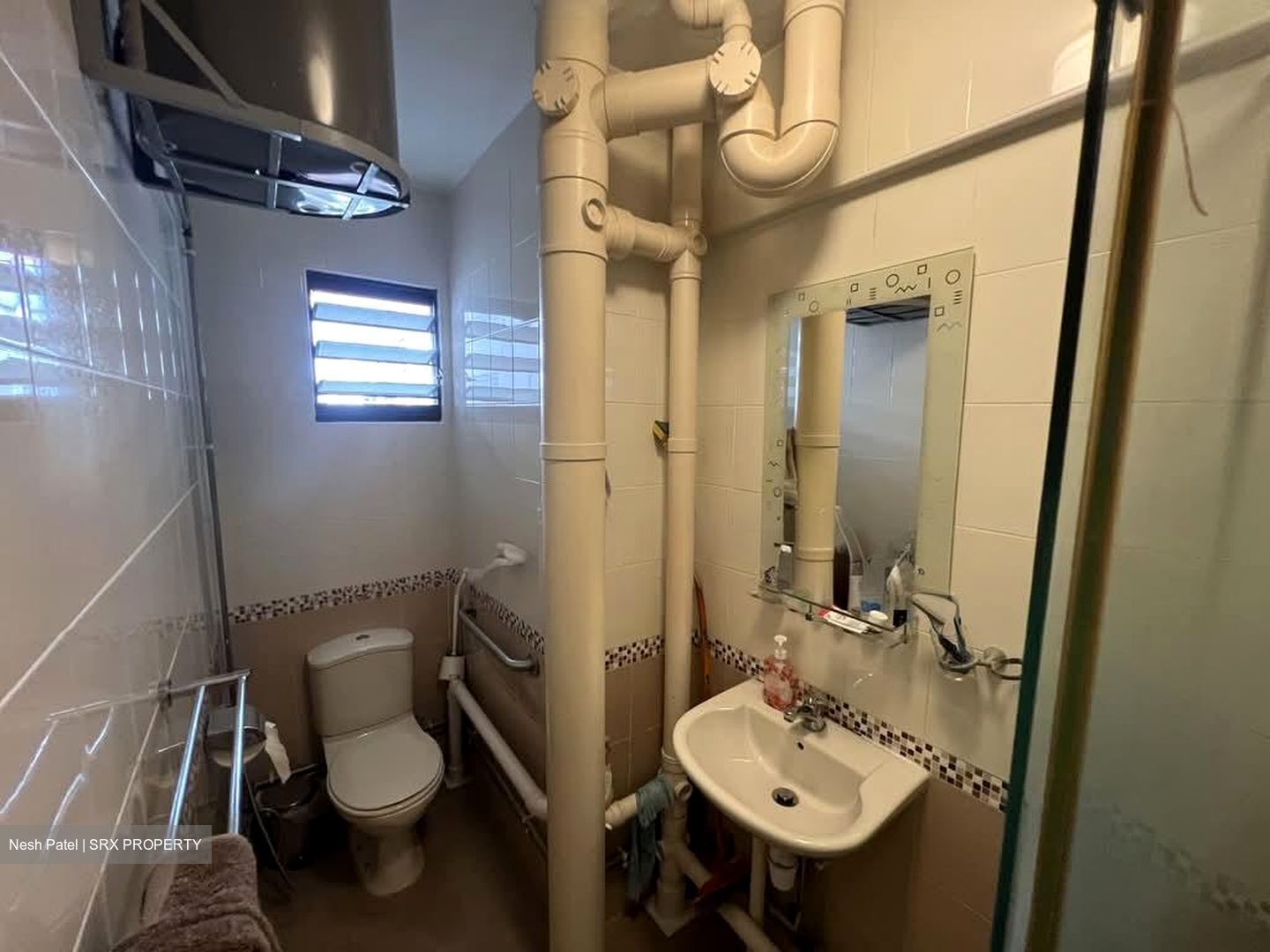 Blk 405 Hong Kah Court (Jurong West), HDB Executive #539682001